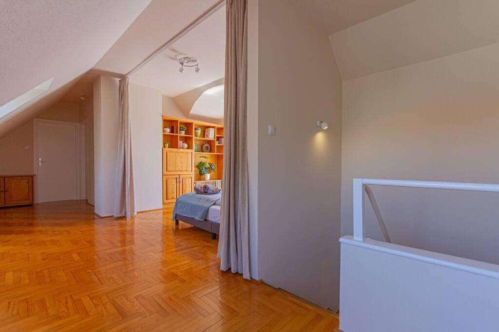 Roomy Apartment 80Sqm At City Center Free Parking Space, Ac & Balcony Будапешт Экстерьер фото