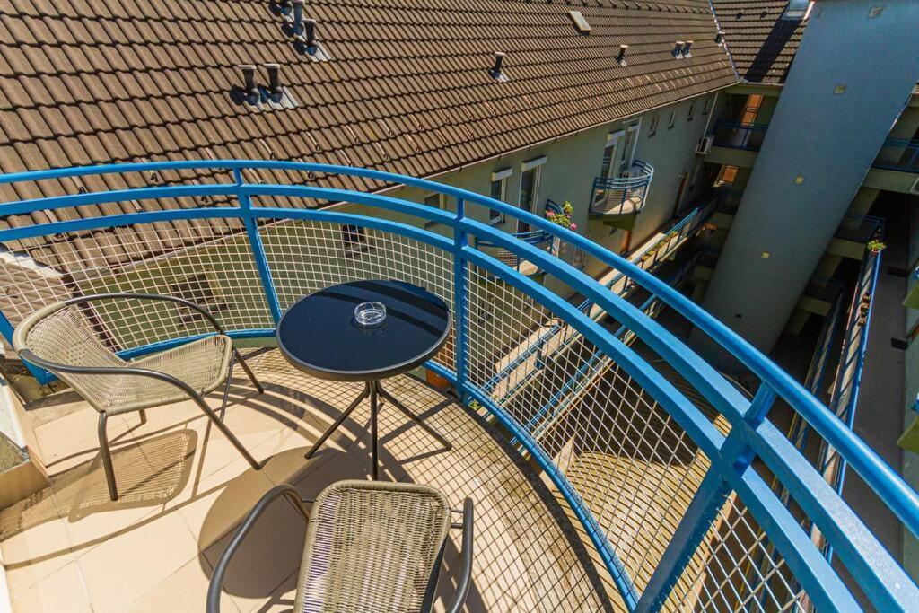 Roomy Apartment 80Sqm At City Center Free Parking Space, Ac & Balcony Будапешт Экстерьер фото